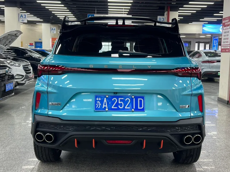 Geely Coolray 2022 Binyue COOL 1.5T DCT Battle interior foto 11 Geely Coolray 2022 Binyue COOL 1.5T DCT Battle interior foto 11