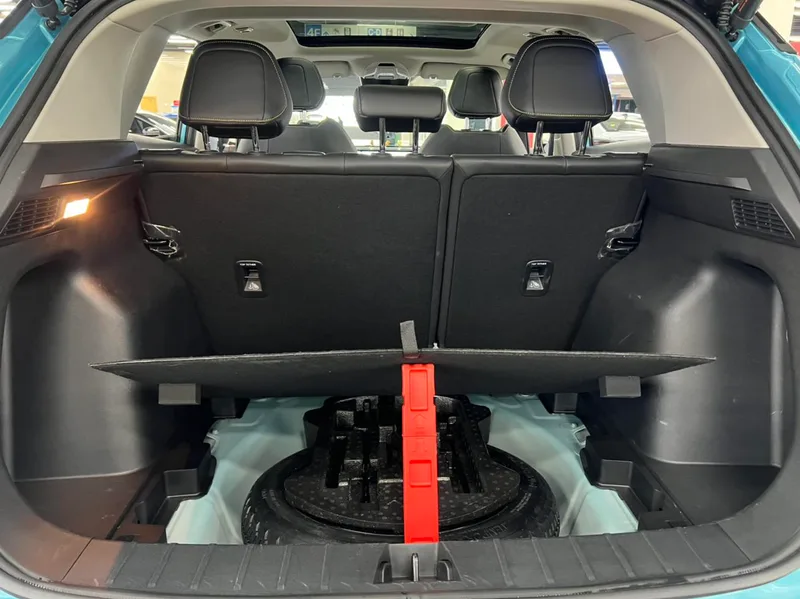 Geely Coolray 2022 Binyue COOL 1.5T DCT Battle interior foto 13 Geely Coolray 2022 Binyue COOL 1.5T DCT Battle interior foto 13