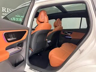 Mercedes-Benz GLC 2025 GLC 300 L 4MATIC Dynamic 5 seat interior photo 6