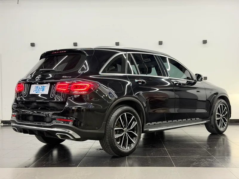 Mercedes-Benz GLC 2021 GLC 260 L 4MATIC Luxury type interior photo 12 Mercedes-Benz GLC 2021 GLC 260 L 4MATIC Luxury type interior photo 12