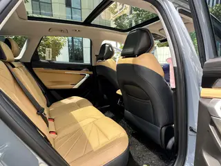 Geely Boyue L 2023 2.0TD DCT Acabado premium exterior foto 8 Geely Boyue L 2023 2.0TD DCT Acabado premium exterior foto 8