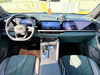 Geely Monjaro 2021 2.0TD DCT EVO Type de sagesse à deux roues motrices intérieur photo 8 Geely Monjaro 2021 2.0TD DCT EVO Type de sagesse à deux roues motrices intérieur photo 8