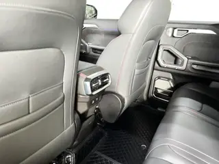 Jetour T2 2023 2.0TD Four-wheel drive Conquer interior photo 15 Jetour T2 2023 2.0TD Four-wheel drive Conquer interior photo 15