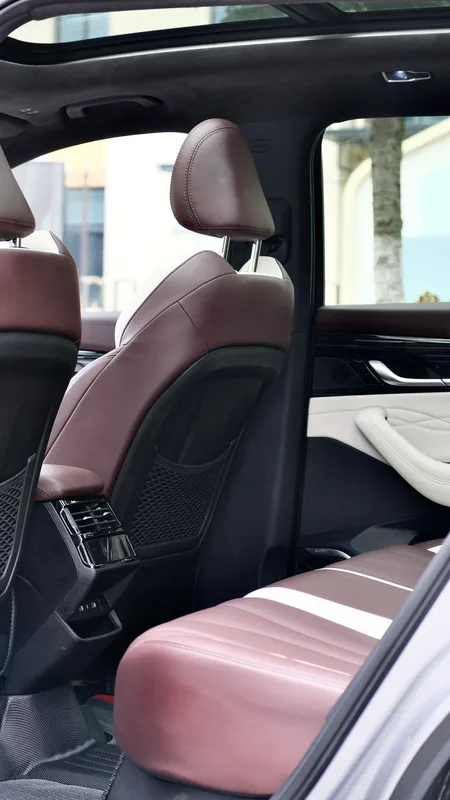 Geely Monjaro 2021 2.0TD DCT EVO Two-wheel-drive Zhizun type interior photo 14 Geely Monjaro 2021 2.0TD DCT EVO Two-wheel-drive Zhizun type interior photo 14