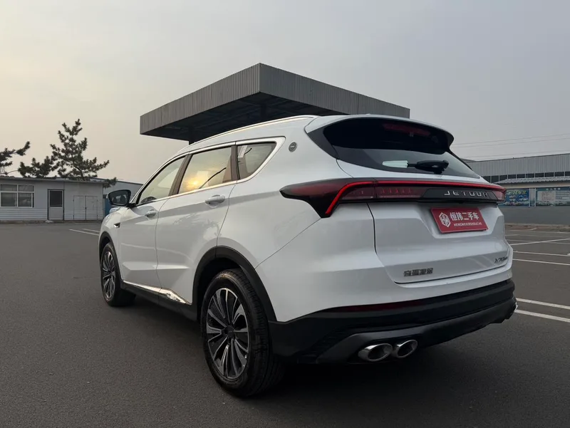Jetour X70 PLUS 2025 1.5T CVT Флагманская версия PRO5 Кресло экстерьер фото 4 Jetour X70 PLUS 2025 1.5T CVT Флагманская версия PRO5 Кресло экстерьер фото 4