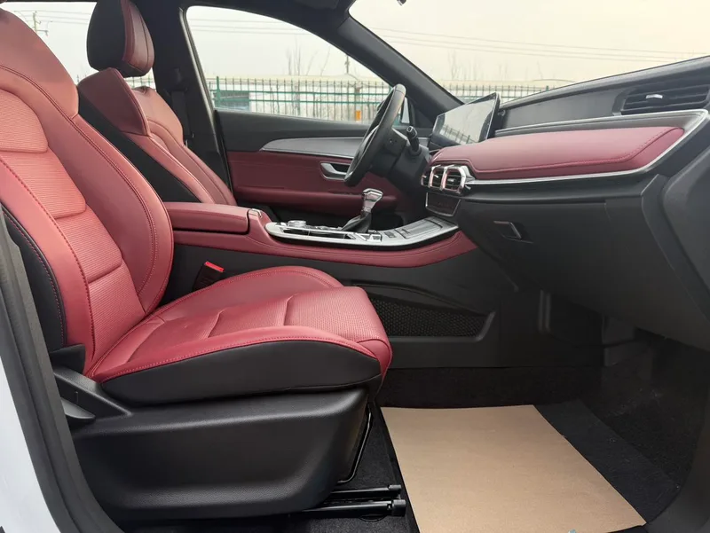 Jetour X70 PLUS 2025 1.5T CVT Флагманская версия PRO5 Кресло интерьер фото 14 Jetour X70 PLUS 2025 1.5T CVT Флагманская версия PRO5 Кресло интерьер фото 14