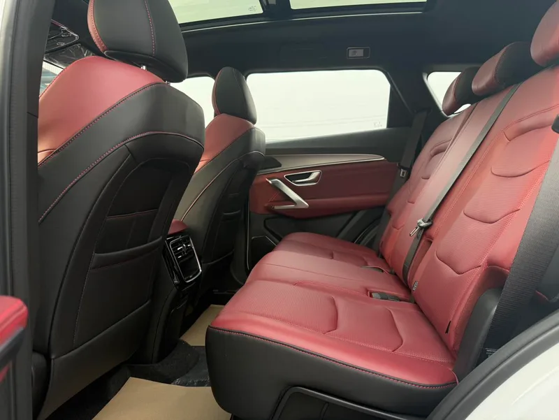 Jetour X70 PLUS 2025 1.5T CVT Флагманская версия PRO5 Кресло интерьер фото 18 Jetour X70 PLUS 2025 1.5T CVT Флагманская версия PRO5 Кресло интерьер фото 18