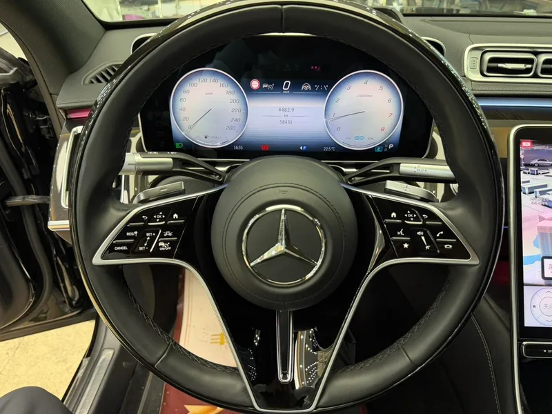 Mercedes-Benz S-Class 2022 S 500 L 4MATIC interior photo 14 Mercedes-Benz S-Class 2022 S 500 L 4MATIC interior photo 14