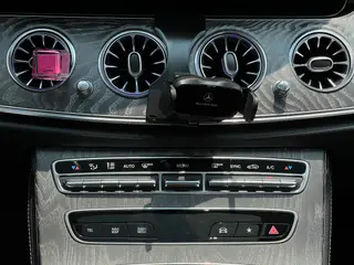 Mercedes-Benz E-Class 2023 E 300 L Модный тип Седан интерьер фото 20