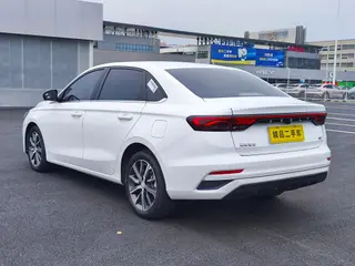Geely Emgrand 2023 4e génération Version championnat 1.5L CVT Finition premium extérieur photo 8 Geely Emgrand 2023 4e génération Version championnat 1.5L CVT Finition premium extérieur photo 8