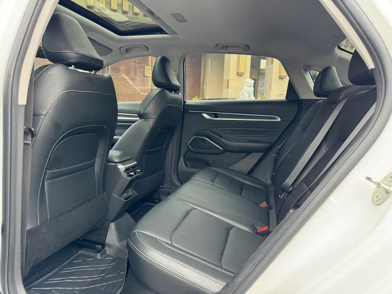 Geely Emgrand 2023 4th Gen Champion Edition 1.5L CVT Premium Trim exterior photo 5 Geely Emgrand 2023 4th Gen Champion Edition 1.5L CVT Premium Trim exterior photo 5