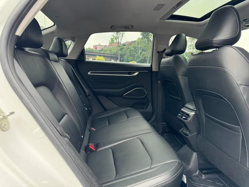 Geely Emgrand 2023 4th Gen Champion Edition 1.5L CVT Premium Trim exterior photo 6 Geely Emgrand 2023 4th Gen Champion Edition 1.5L CVT Premium Trim exterior photo 6
