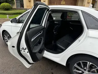 Geely Emgrand 2023 4th Gen Champion Edition 1.5L CVT Premium Trim interior photo 14 Geely Emgrand 2023 4th Gen Champion Edition 1.5L CVT Premium Trim interior photo 14