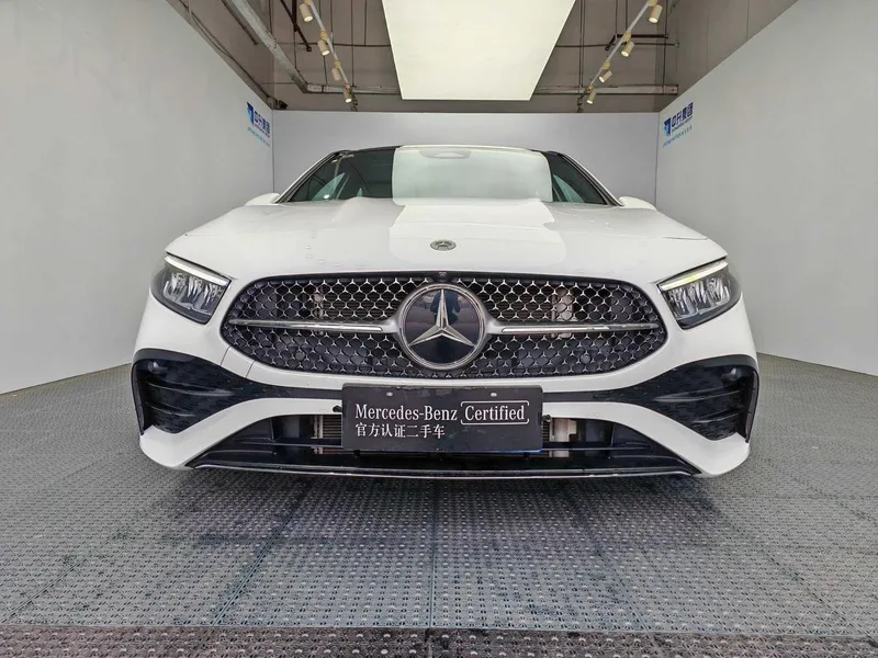 Mercedes-Benz A-Class 2025 A 180 L exterior photo 2 Mercedes-Benz A-Class 2025 A 180 L exterior photo 2