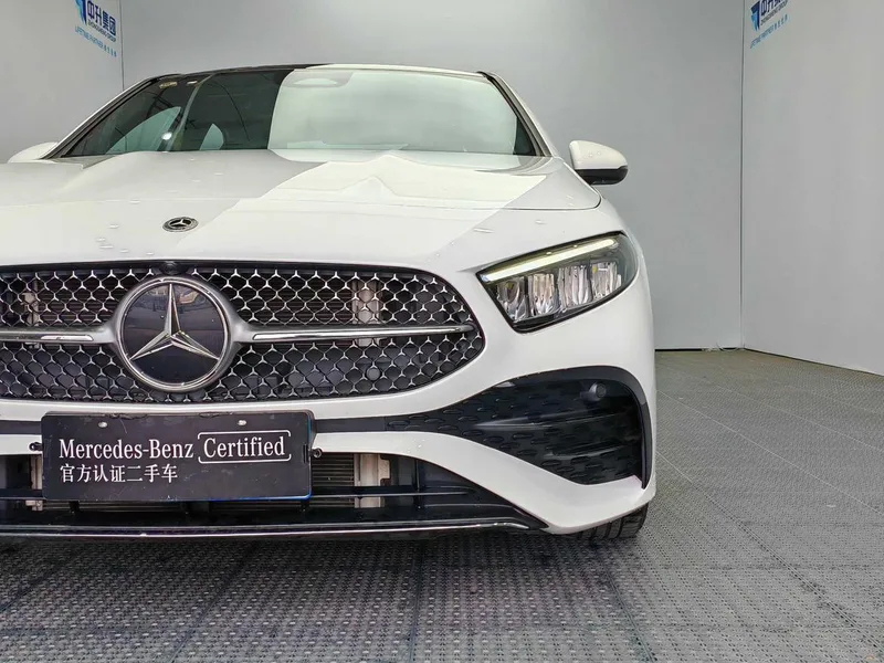 Mercedes-Benz A-Class 2025 A 180 L interior photo 17 Mercedes-Benz A-Class 2025 A 180 L interior photo 17