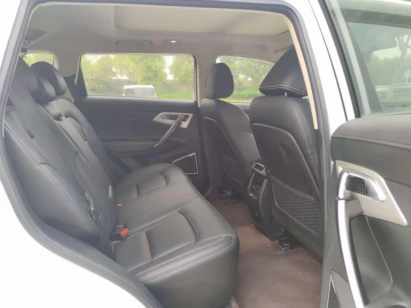 Geely Boyue 2020 1.8TD DCT Tipo de conexión inteligente con tracción en dos ruedas 4G Versión de Internet interior foto 9 Geely Boyue 2020 1.8TD DCT Tipo de conexión inteligente con tracción en dos ruedas 4G Versión de Internet interior foto 9