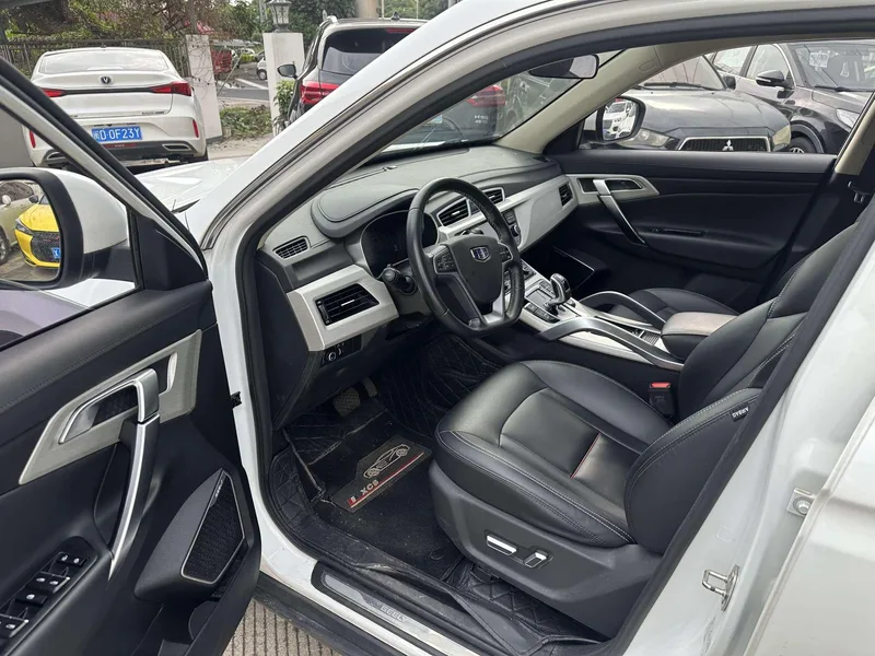 Geely Boyue 2020 1.8TD DCT Two-drive intelligent joint type 4G Interconnected Edition interior photo 8 Geely Boyue 2020 1.8TD DCT Two-drive intelligent joint type 4G Interconnected Edition interior photo 8