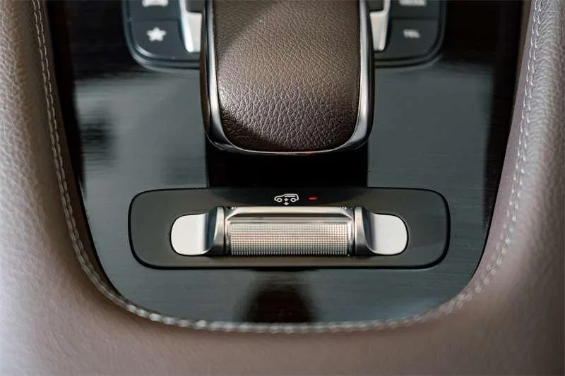 Mercedes-Benz GLS 2021 GLS 450 4MATIC Fashionable interior photo 16