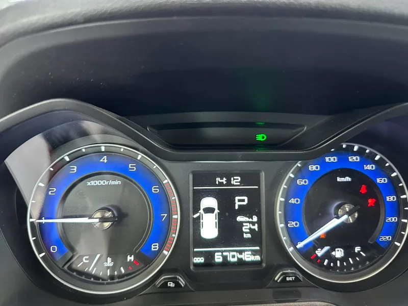 Geely Vision X3 2020 1.5L CVT Acabado premium exterior foto 8 Geely Vision X3 2020 1.5L CVT Acabado premium exterior foto 8