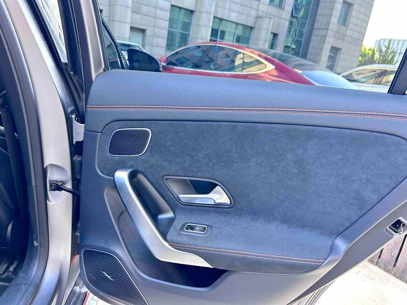 Mercedes-Benz Mercedes-AMG A-Class 2024 AMG A 45 S 4MATIC Edición especial interior foto 12