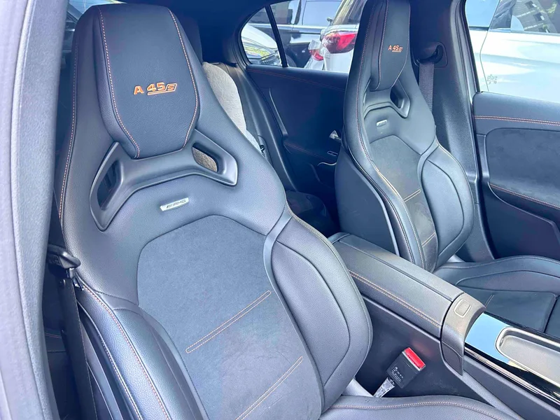Mercedes-Benz Mercedes-AMG A-Class 2024 AMG A 45 S 4MATIC Edición especial interior foto 14