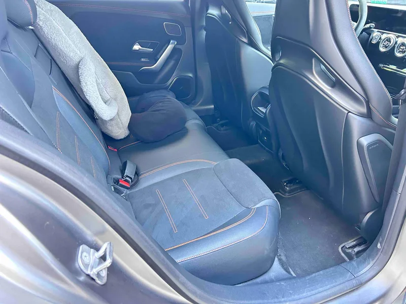Mercedes-Benz Mercedes-AMG A-Class 2024 AMG A 45 S 4MATIC Edición especial interior foto 15