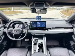 Geely Preface 2023 2.0T Solo esta versión verde interior foto 11 Geely Preface 2023 2.0T Solo esta versión verde interior foto 11