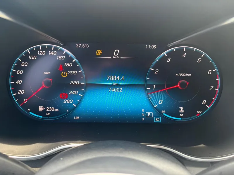 Mercedes-Benz GLC 2022 Restyling GLC 260 L 4MATIC Luxury type interior photo 15 Mercedes-Benz GLC 2022 Restyling GLC 260 L 4MATIC Luxury type interior photo 15