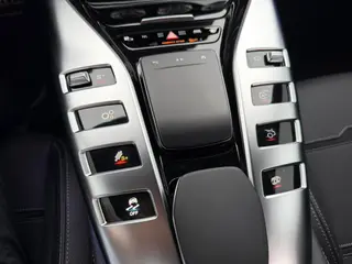 Mercedes-Benz AMG GT 2026 AMG GT 50 Coche deportivo de cuatro puertas edición especial de China interior foto 12 Mercedes-Benz AMG GT 2026 AMG GT 50 Coche deportivo de cuatro puertas edición especial de China interior foto 12