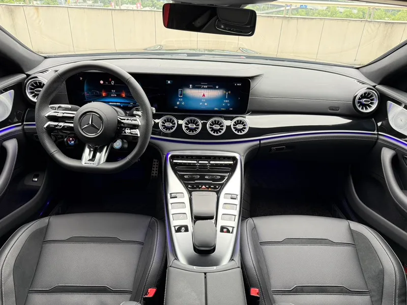 Mercedes-Benz AMG GT 2026 AMG GT 50 Coche deportivo de cuatro puertas edición especial de China interior foto 14 Mercedes-Benz AMG GT 2026 AMG GT 50 Coche deportivo de cuatro puertas edición especial de China interior foto 14