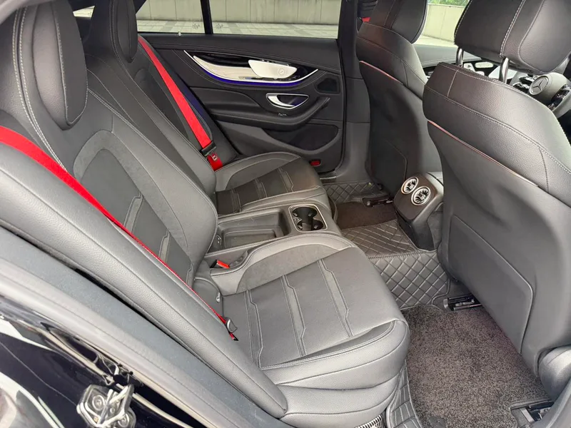 Mercedes-Benz AMG GT 2026 AMG GT 50 Coche deportivo de cuatro puertas edición especial de China interior foto 17 Mercedes-Benz AMG GT 2026 AMG GT 50 Coche deportivo de cuatro puertas edición especial de China interior foto 17