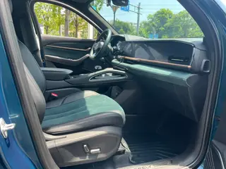 Geely Monjaro 2021 2.0TD DCT EVO Two-wheel drive noble type interior photo 12 Geely Monjaro 2021 2.0TD DCT EVO Two-wheel drive noble type interior photo 12