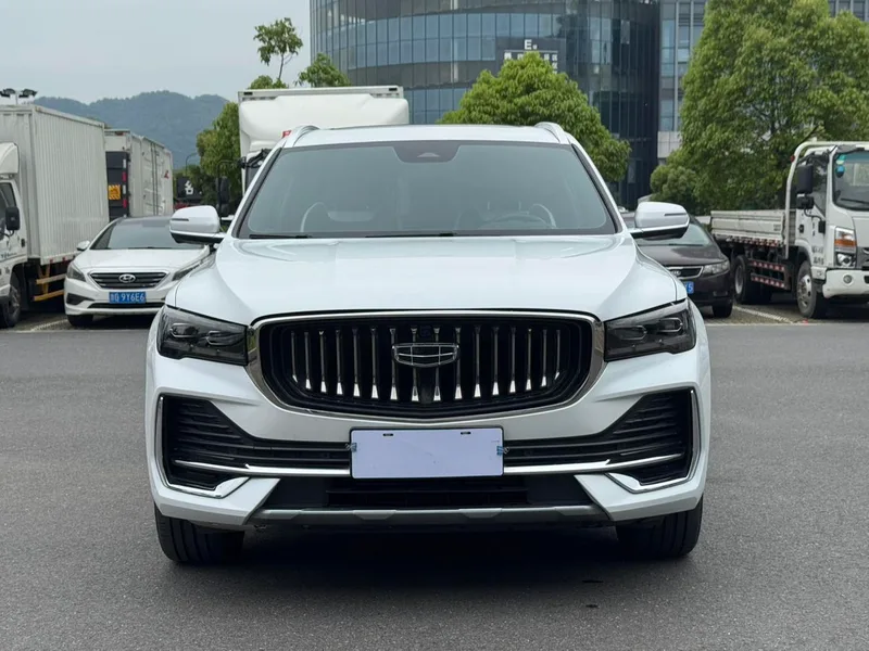 Geely Monjaro 2021 2.0TD High-power automatic four-wheel drive flagship exterior photo 2 Geely Monjaro 2021 2.0TD High-power automatic four-wheel drive flagship exterior photo 2