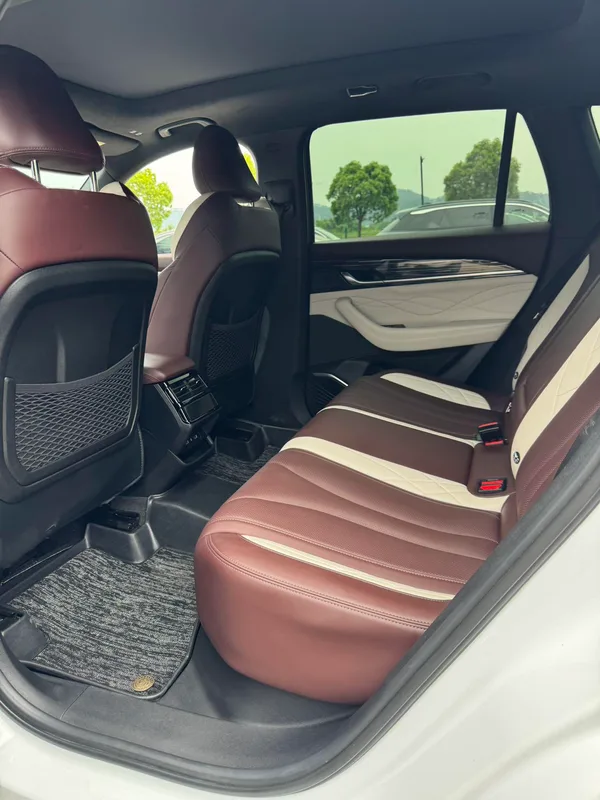 Geely Monjaro 2021 2.0TD High-power automatic four-wheel drive flagship interior photo 9 Geely Monjaro 2021 2.0TD High-power automatic four-wheel drive flagship interior photo 9