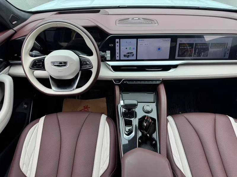 Geely Monjaro 2021 2.0TD High-power automatic four-wheel drive flagship interior photo 12 Geely Monjaro 2021 2.0TD High-power automatic four-wheel drive flagship interior photo 12