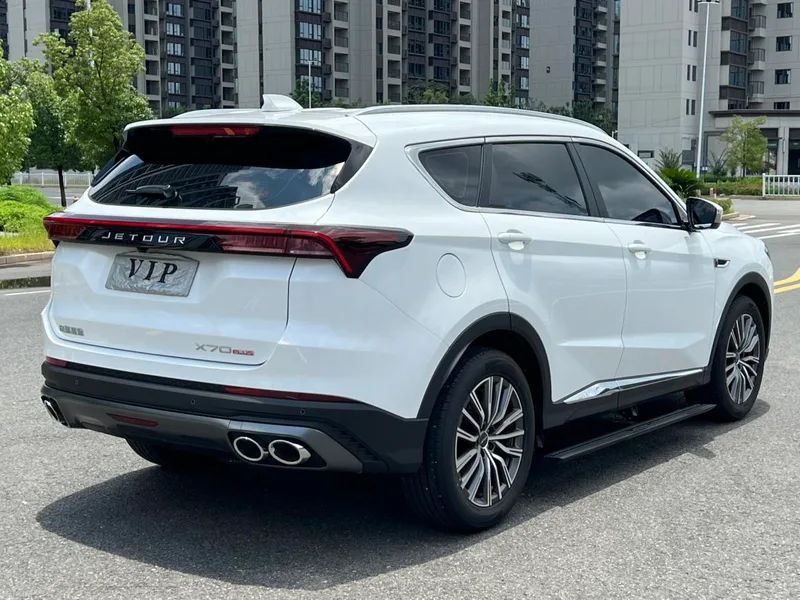 Jetour X70 PLUS 2023 1.5T DCT Brave person PLUS 5 seat exterior photo 6 Jetour X70 PLUS 2023 1.5T DCT Brave person PLUS 5 seat exterior photo 6