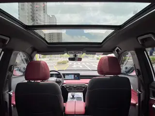 Jetour X70 PLUS 2023 1.5T DCT Brave person PLUS 5 seat interior photo 15 Jetour X70 PLUS 2023 1.5T DCT Brave person PLUS 5 seat interior photo 15