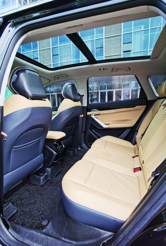 Geely Boyue L 2023 1.5TD DCT Премиальная комплектация интерьер фото 10 Geely Boyue L 2023 1.5TD DCT Премиальная комплектация интерьер фото 10