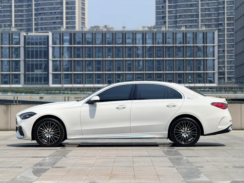Mercedes-Benz C-Class 2025 Restyling C 260 L Sports version exterior photo 3