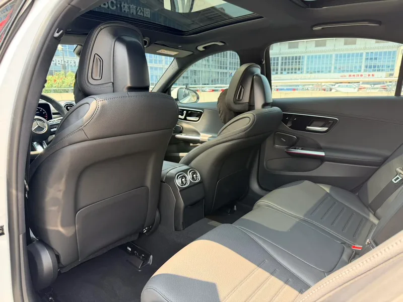 Mercedes-Benz C-Class 2025 Restyling C 260 L Sports version exterior photo 8