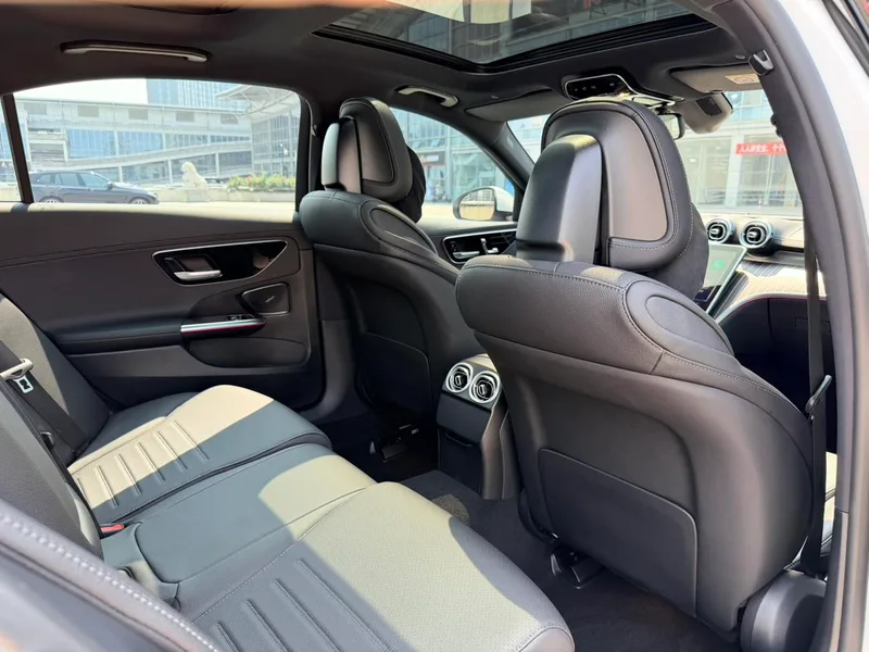 Mercedes-Benz C-Class 2025 Restyling C 260 L Sports version interior photo 11
