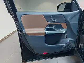 Mercedes-Benz GLB 2023 GLB 220 Динамичный тип интерьер фото 14