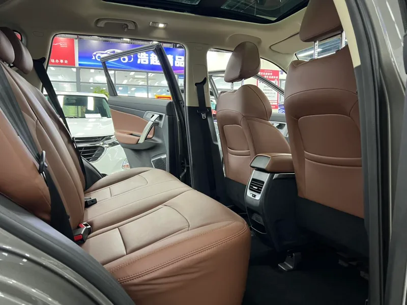 Geely Boyue 2022 1.8TD DCT Tipo Zhiya interior foto 8 Geely Boyue 2022 1.8TD DCT Tipo Zhiya interior foto 8