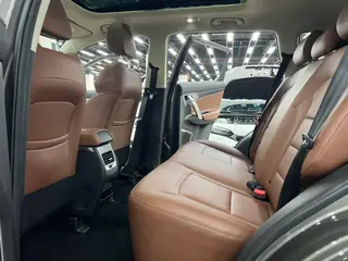 Geely Boyue 2022 1.8TD DCT Tipo Zhiya interior foto 9 Geely Boyue 2022 1.8TD DCT Tipo Zhiya interior foto 9