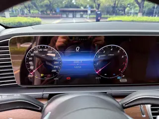 Mercedes-Benz GLE (Imported) 2024 GLE 450 4MATIC Estilo de moda interior foto 16 Mercedes-Benz GLE (Imported) 2024 GLE 450 4MATIC Estilo de moda interior foto 16