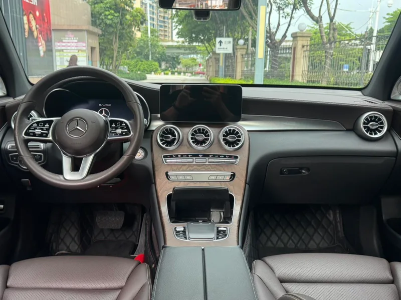 Mercedes-Benz GLC 2022 Restyling GLC 300 L 4MATIC Dynamic Zhenzang Edition interior photo 8 Mercedes-Benz GLC 2022 Restyling GLC 300 L 4MATIC Dynamic Zhenzang Edition interior photo 8