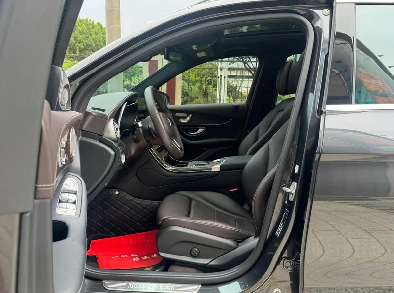 Mercedes-Benz GLC 2022 Restyling GLC 300 L 4MATIC Dynamic Zhenzang Edition interior photo 9 Mercedes-Benz GLC 2022 Restyling GLC 300 L 4MATIC Dynamic Zhenzang Edition interior photo 9