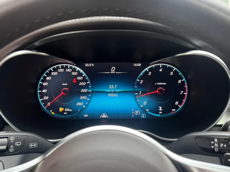Mercedes-Benz GLC 2022 Restyling GLC 300 L 4MATIC Dynamic Zhenzang Edition interior photo 12 Mercedes-Benz GLC 2022 Restyling GLC 300 L 4MATIC Dynamic Zhenzang Edition interior photo 12