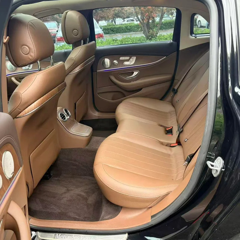 Mercedes-Benz E-Class 2022 Restyling E 300 L Luxury type Passenger car interior photo 6 Mercedes-Benz E-Class 2022 Restyling E 300 L Luxury type Passenger car interior photo 6