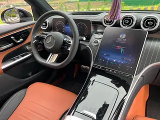 Mercedes-Benz GLC 2024 GLC 300 L 4MATIC Luxury type 5 seat interior photo 14